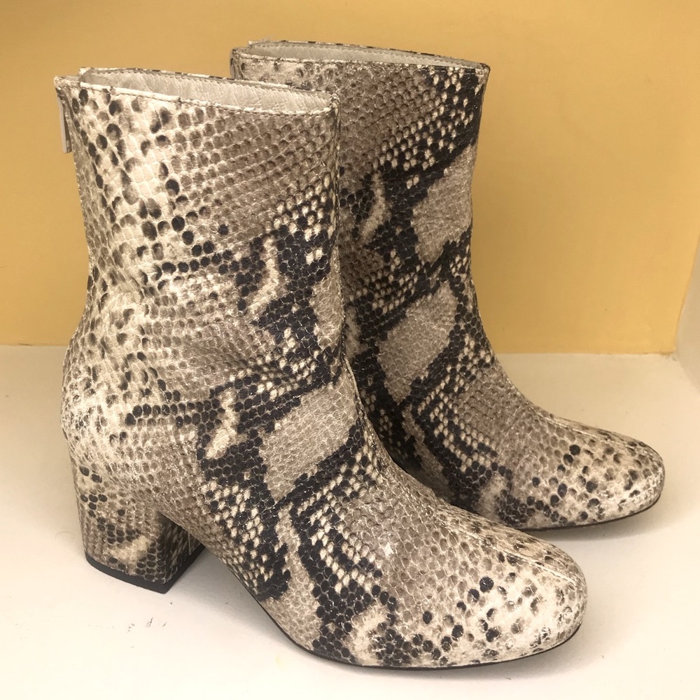 - FREE PEOPLE "Cecile" Snakeskin Boots